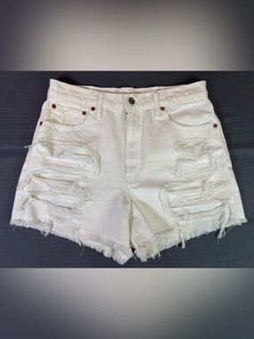 American Eagle High Rise Boyfriend Shorts Women’s Size 8 White Distressed Denim